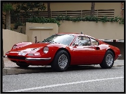 Ferrari Dino, Ulica